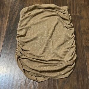Super cute, stretchy, stylish and sexy skirt!! Hugs your body like a glove!